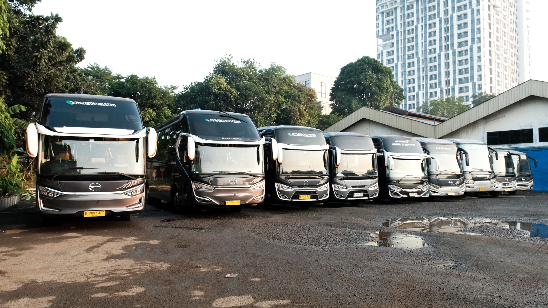 Sewa Bus Pariwisata - CTU Trans Utama